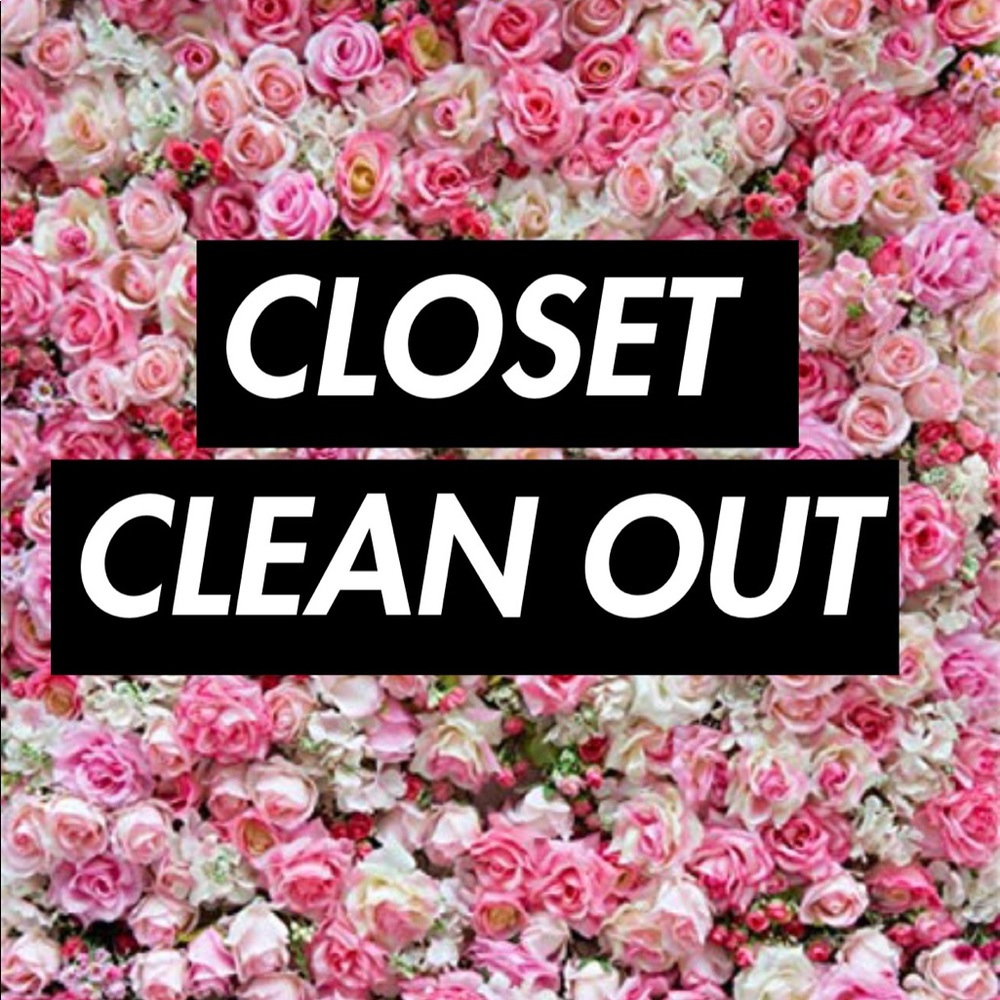 EVERYTHING IS PRICED TO SELL 💕 closet cleanout❣️